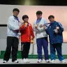 栗原悠輝さん（左から2番目）