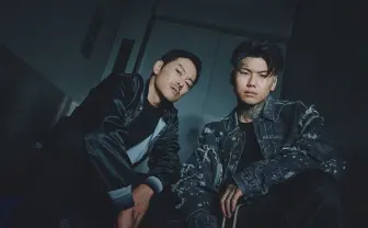 般若×Pxrge Trxxxperが語るドラマ『MOGURA』──世代を超えたラッパー2人のW主演対談