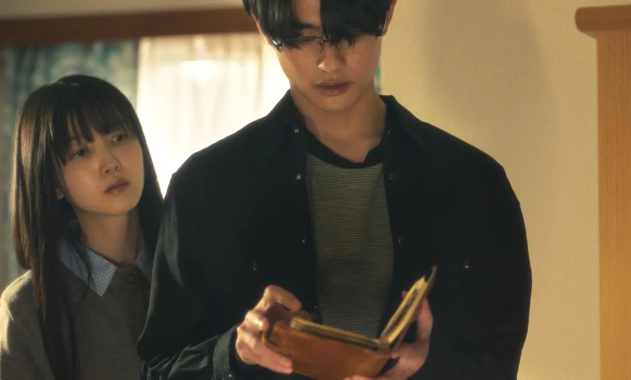 映画『巨頭オ』場面カット