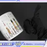 グッとサムズアップするスタッフ（儒烏風亭らでん）さん